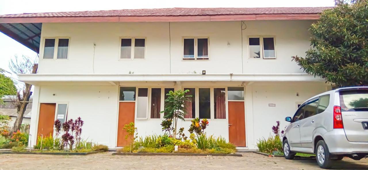 Grand Ijen Premiere Bed and Breakfast Songgoriti Exterior foto